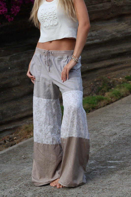 Stone Petal Cargos