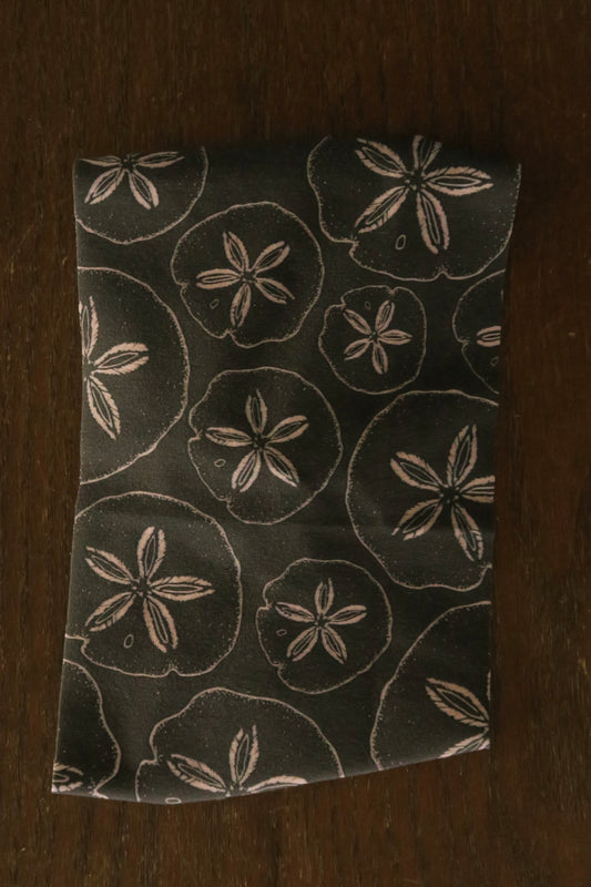 Black Sand-dollar